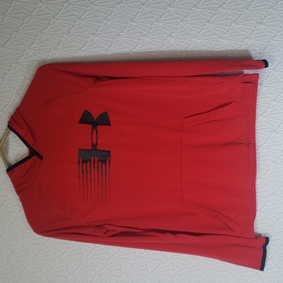 Under Armour Other - Under Armour hoodie,  Youth size LG